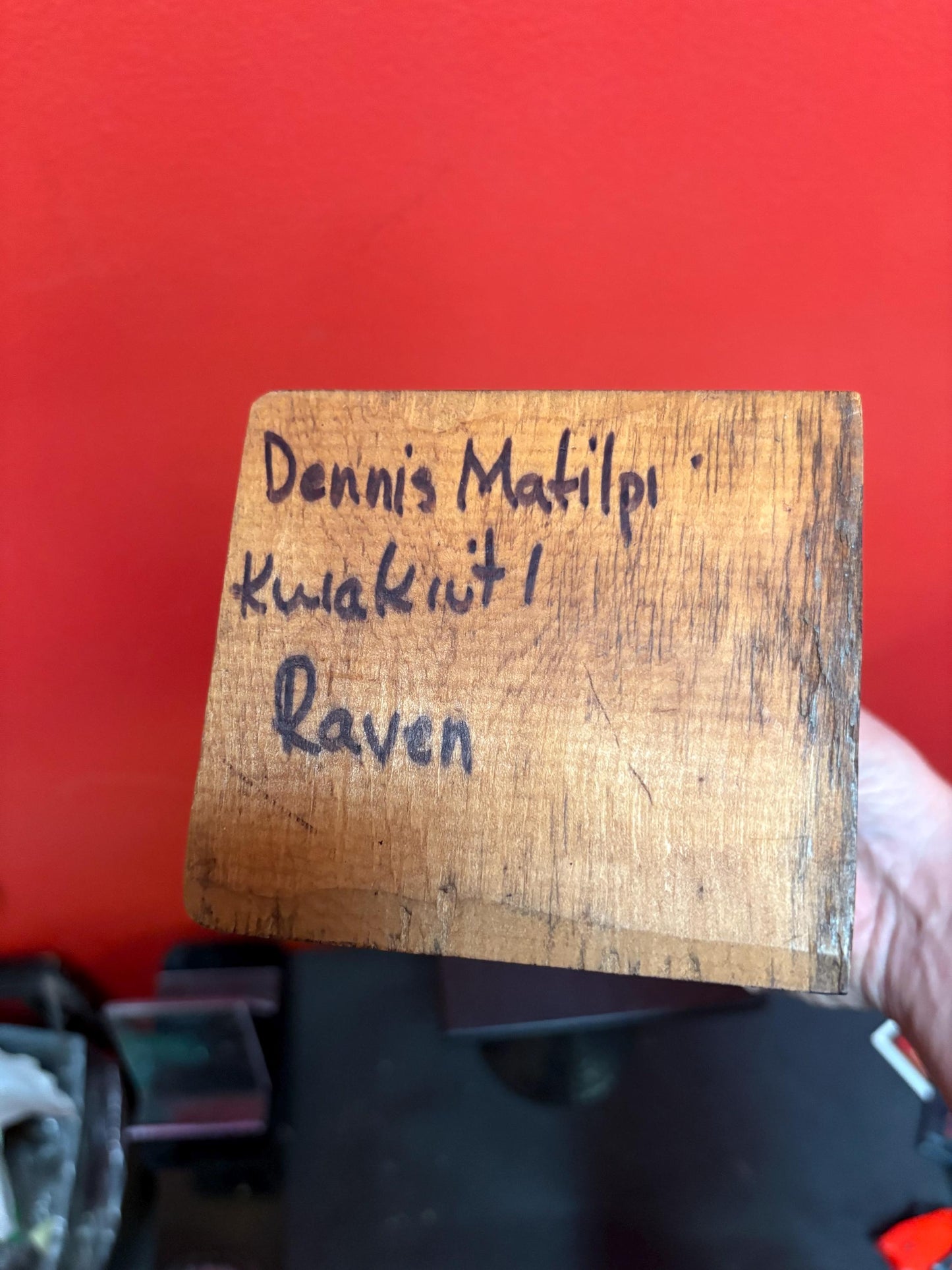 Beautiful indigenous first nation pacific northwest coast 9 inch tall Raven statue with amazing detail