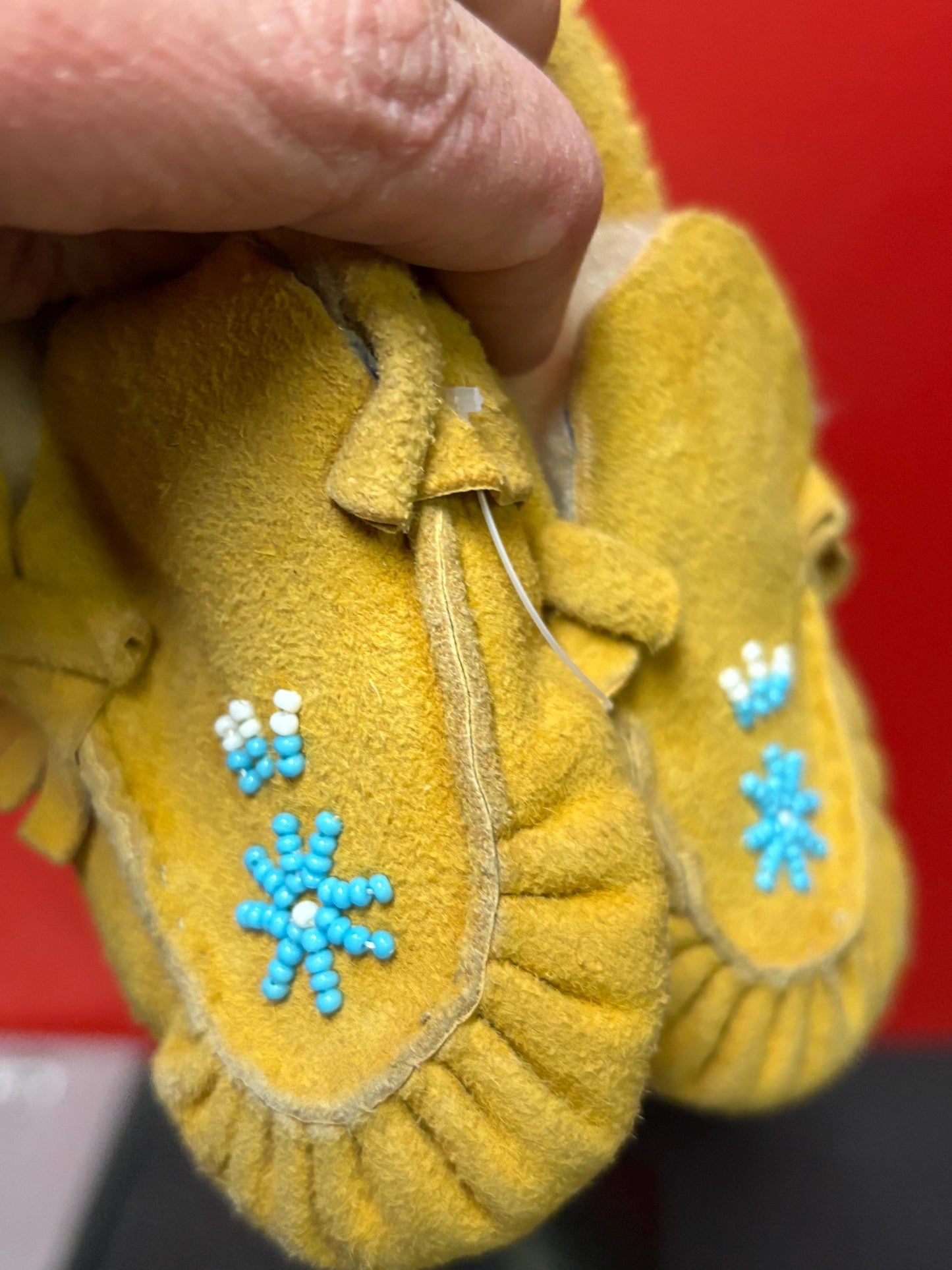 6 inch long leather beaded indigenous First Nations pacific north West Coast moccasins nice condition