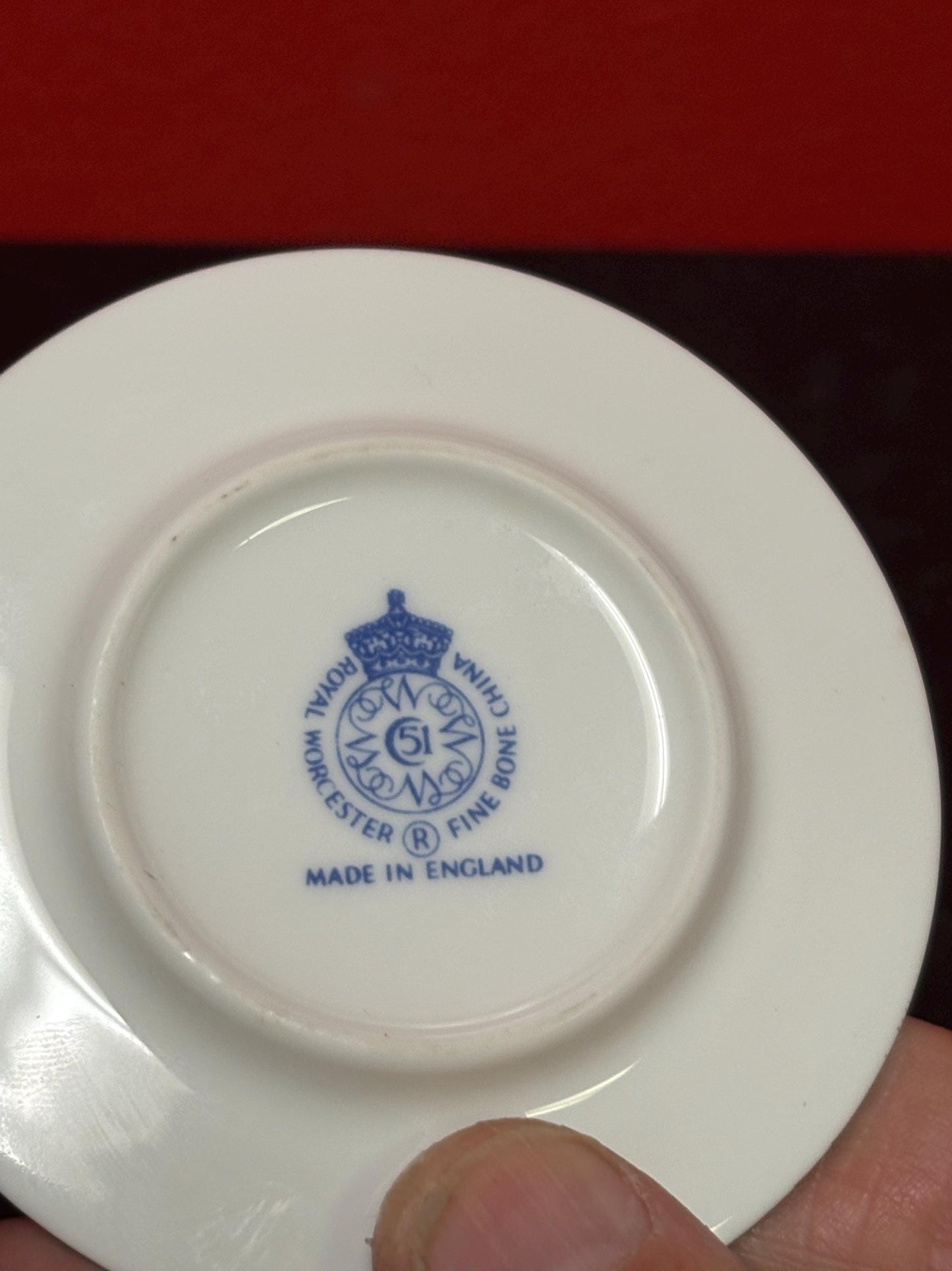 Royal Worcester dragon plate 3 1/2 inches - perfect condition