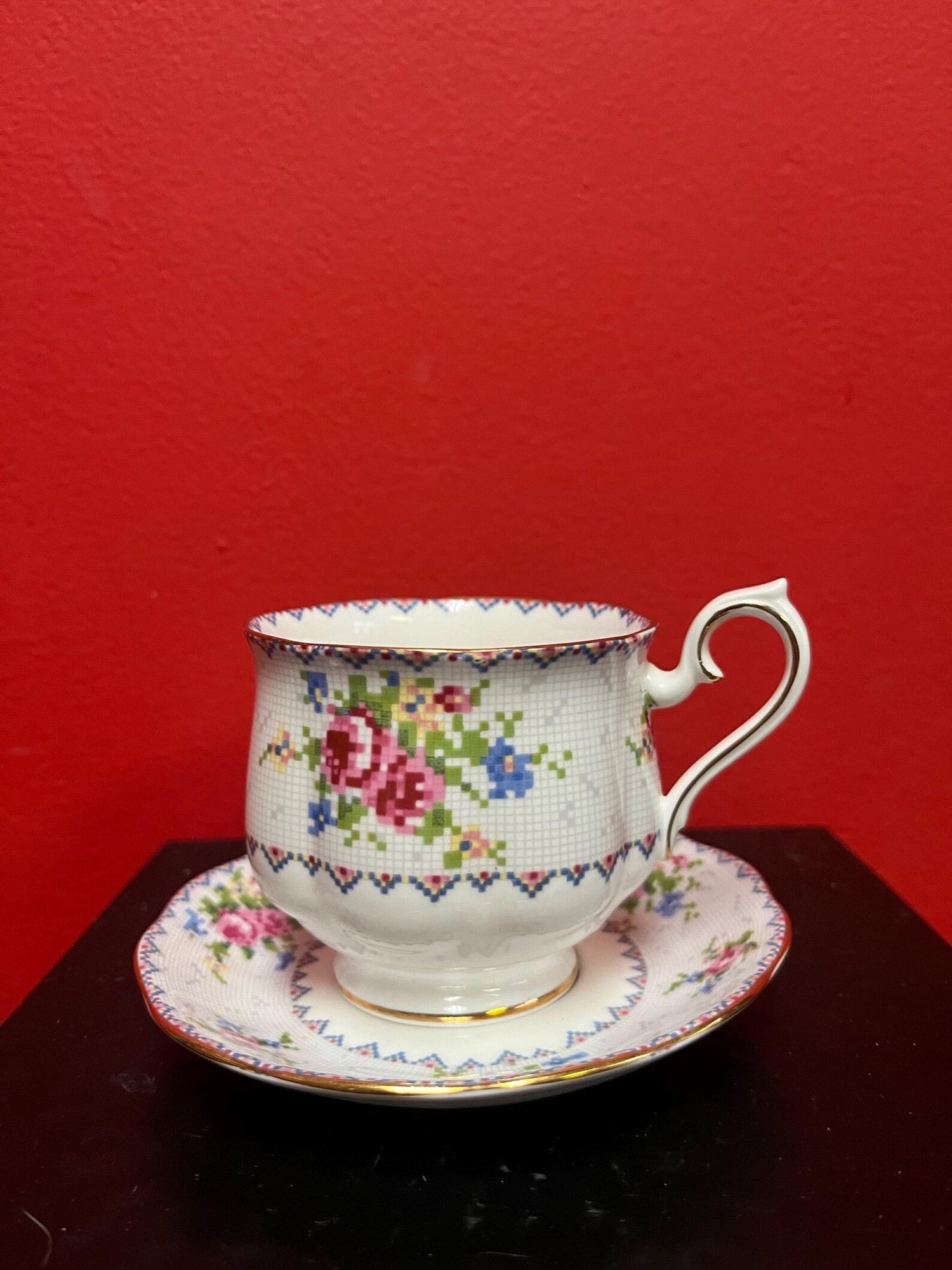 China & Dinnerware