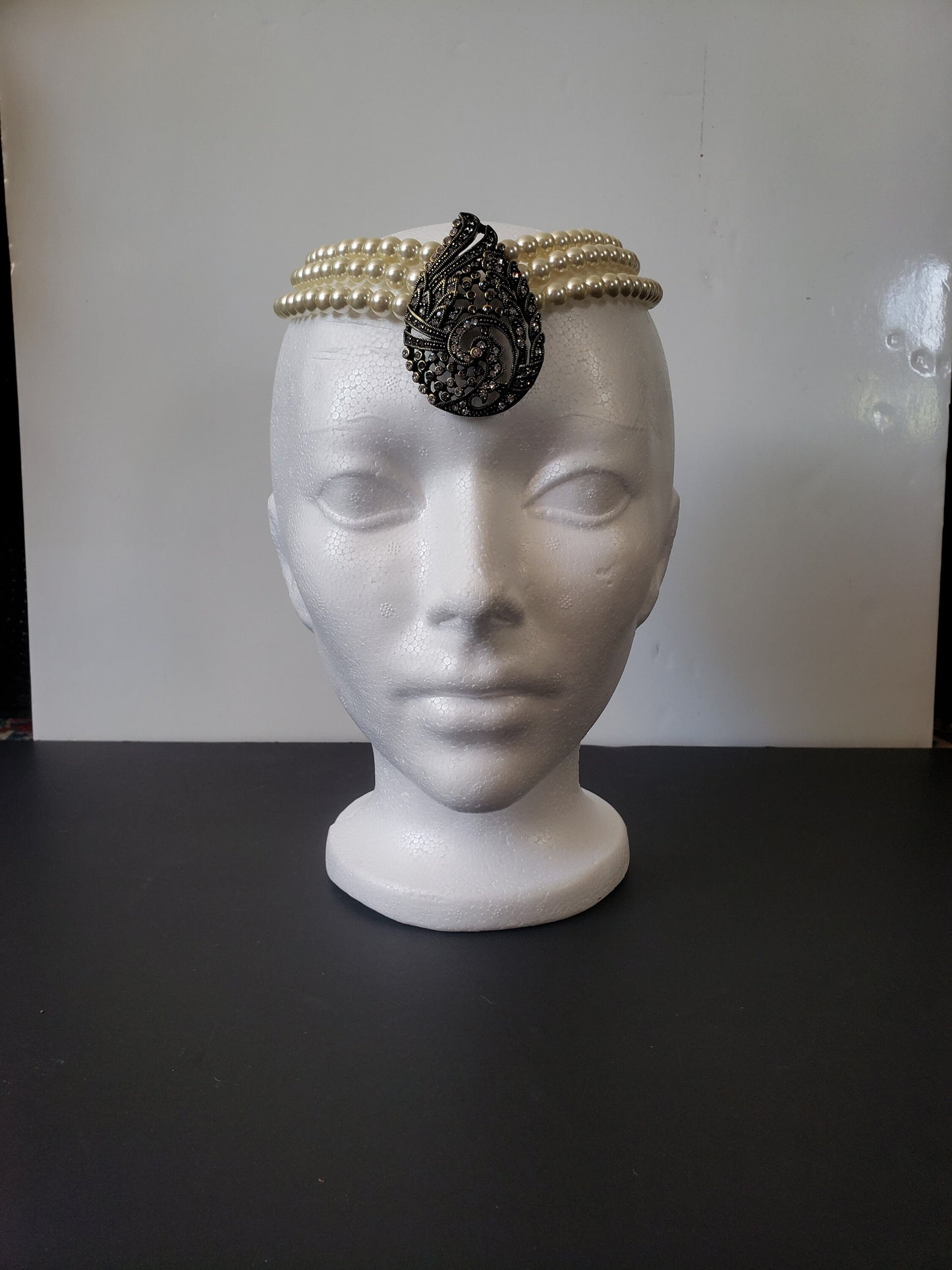 Vintage Faux Pearl and Rhinestone Necklace