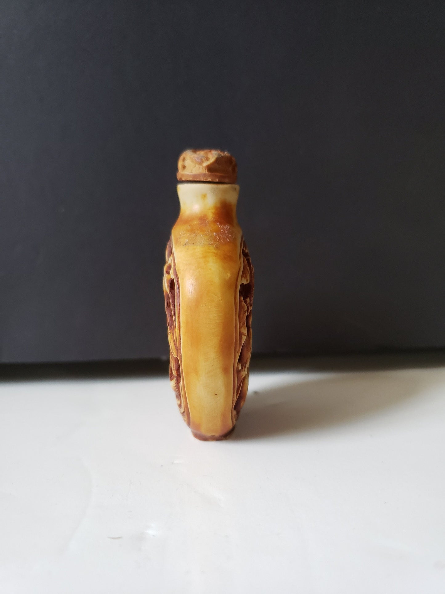 Chinese Resin Snuff Bottle