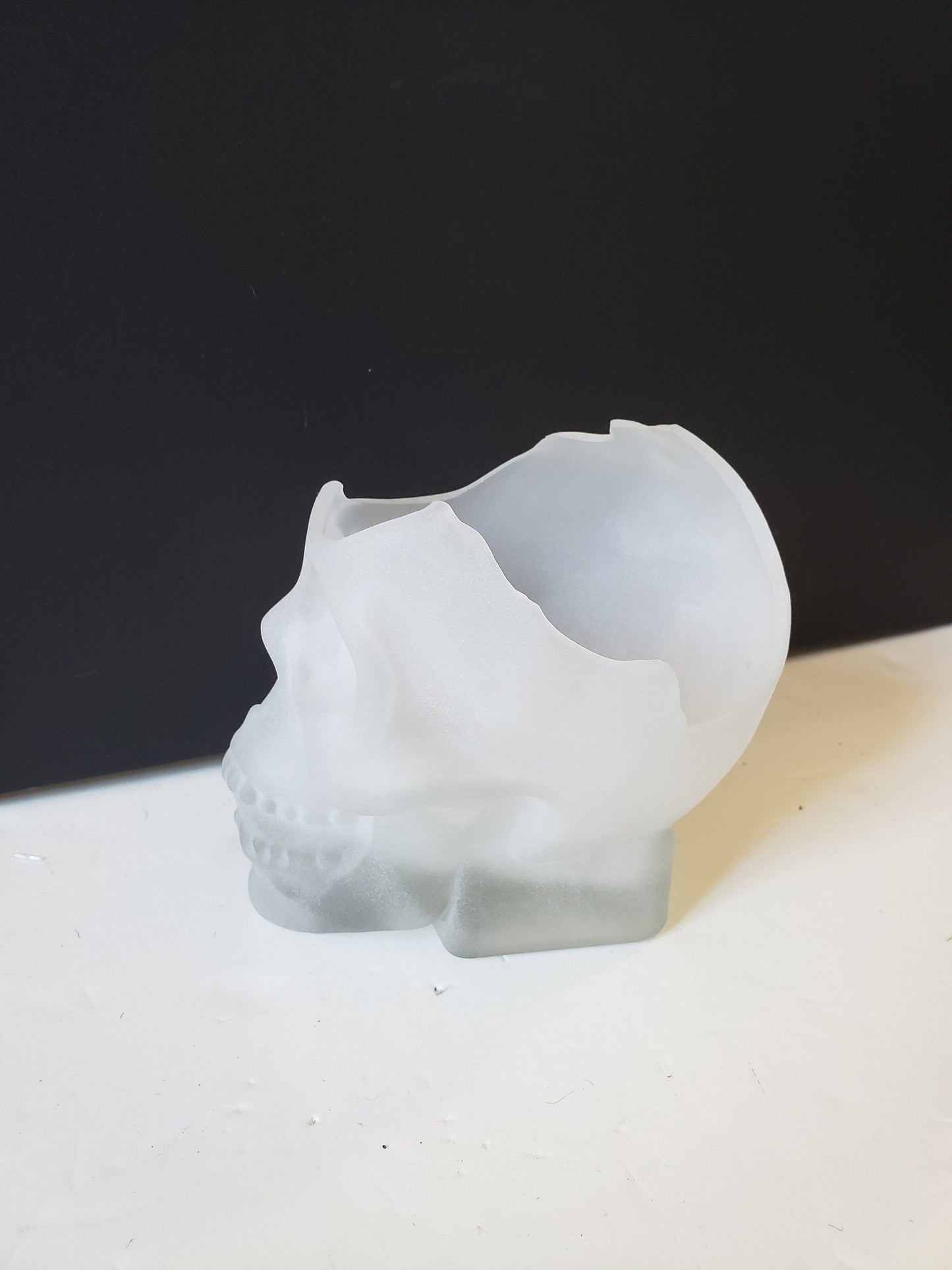 Shattered Glass Skull Vase