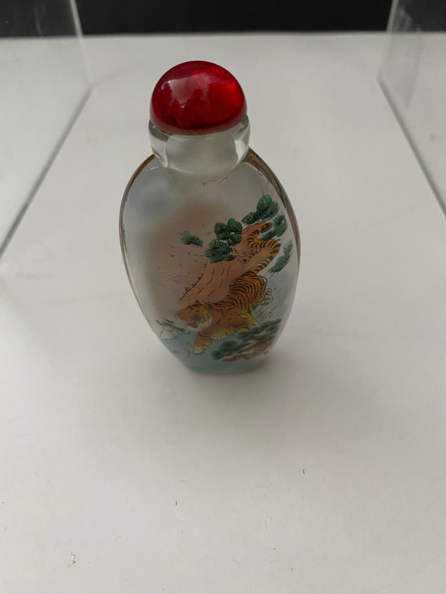 Fabulous Chinese inside painted pouncing tiger snuff bottle