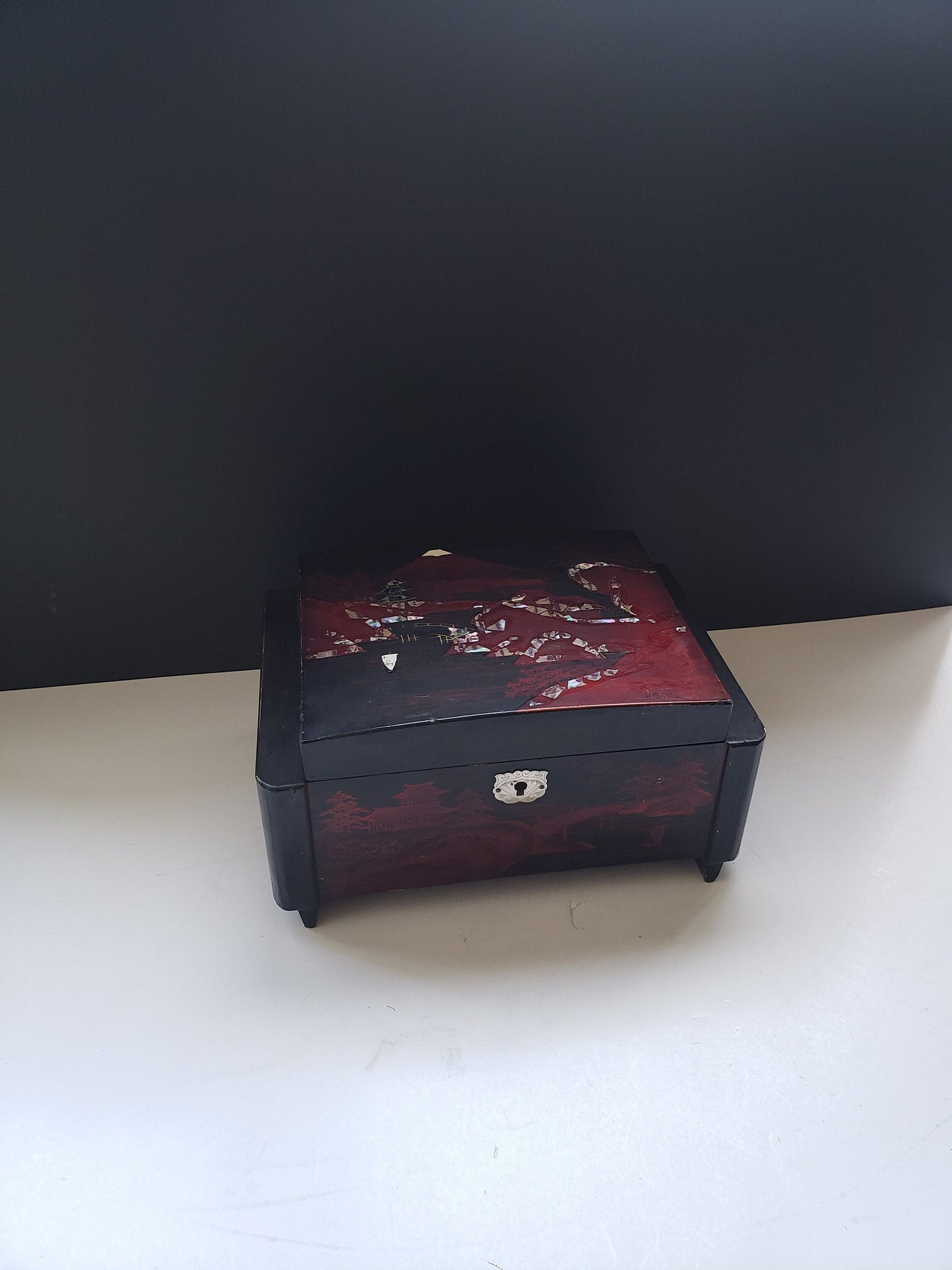 Vintage Japanese Lacquer Music Box