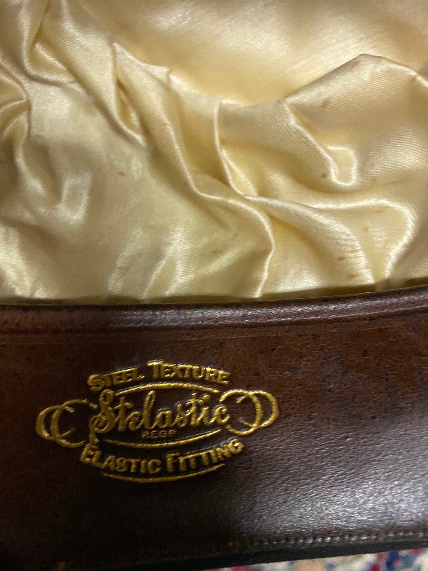 A  Stunning antique Biltmore leather lined mens bowler  hat  medium sized head   8 x 7 inner measurements