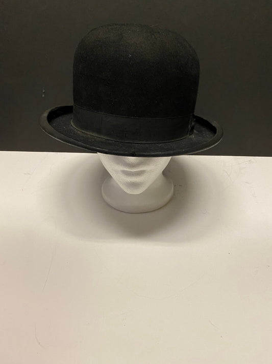 A  Stunning antique Biltmore leather lined mens bowler  hat  medium sized head   8 x 7 inner measurements