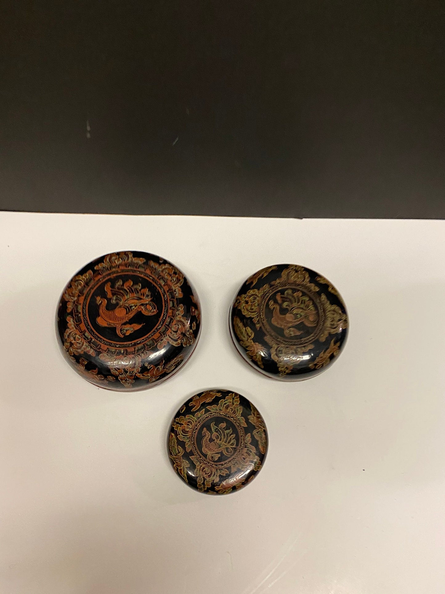 Set of three graduating sized Asian lacquer  boxes in perfect condition  3.5 to 5.5 inches  great gift  small storage