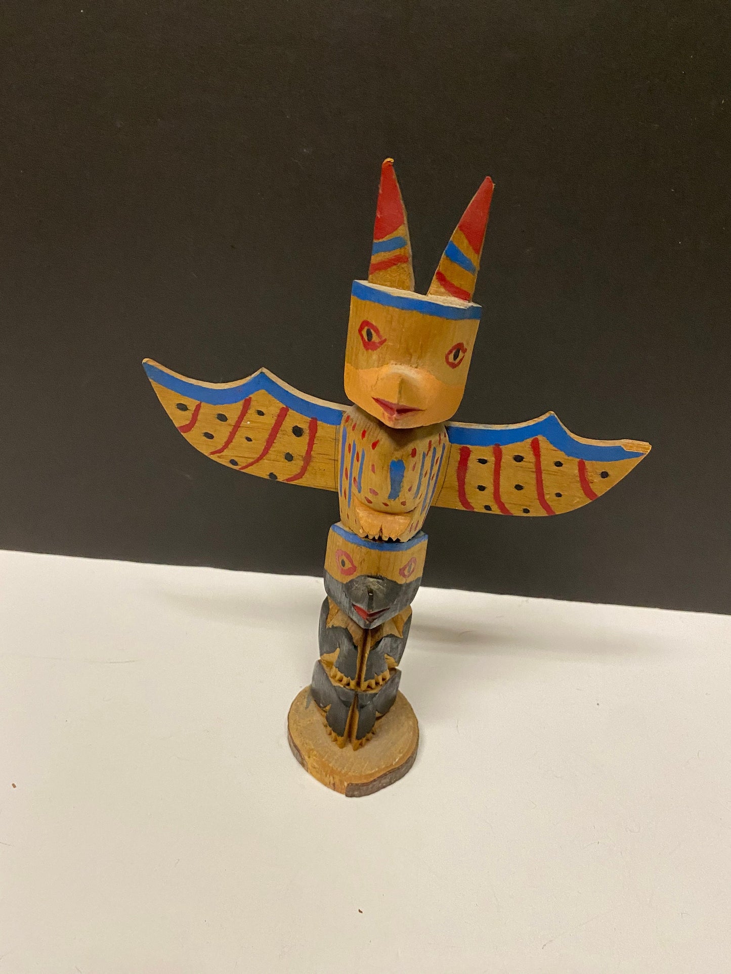 A  9 x 6 West Coast Canadian and Indigenous a Antique primitive totem  Couple small chips see photos   great gift