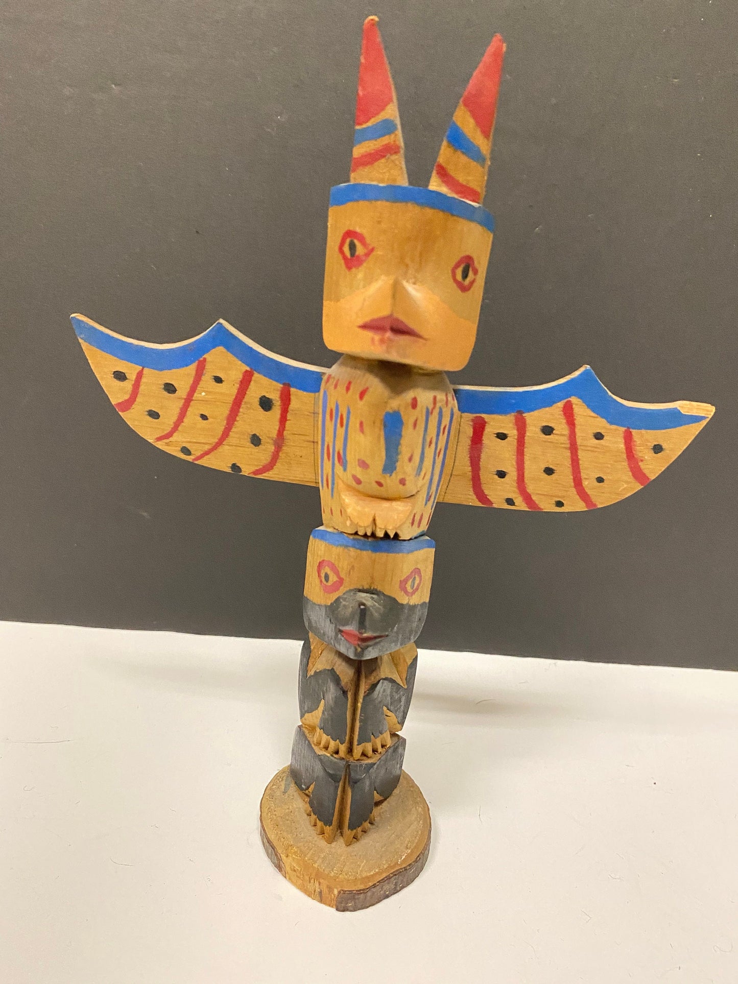 A  9 x 6 West Coast Canadian and Indigenous a Antique primitive totem  Couple small chips see photos   great gift