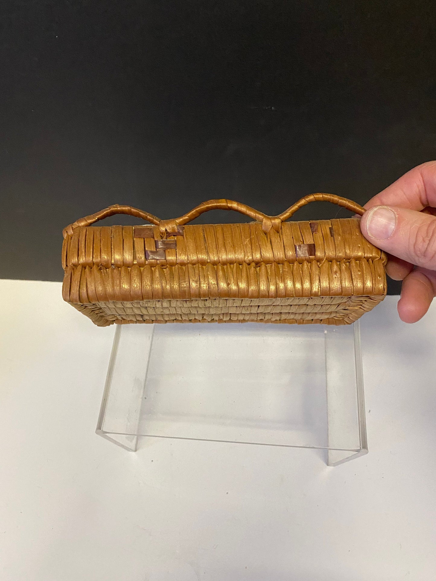 7 inch Long superb Indigenous First Nations coast Salish unusual basket  small damage on one corner