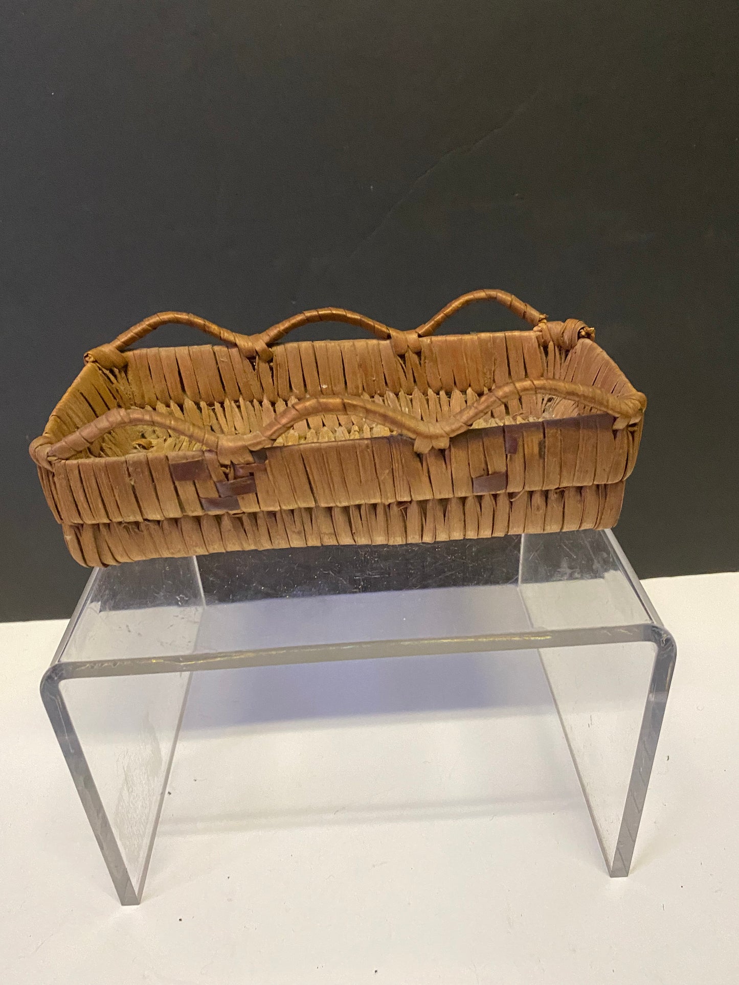 7 inch Long superb Indigenous First Nations coast Salish unusual basket  small damage on one corner