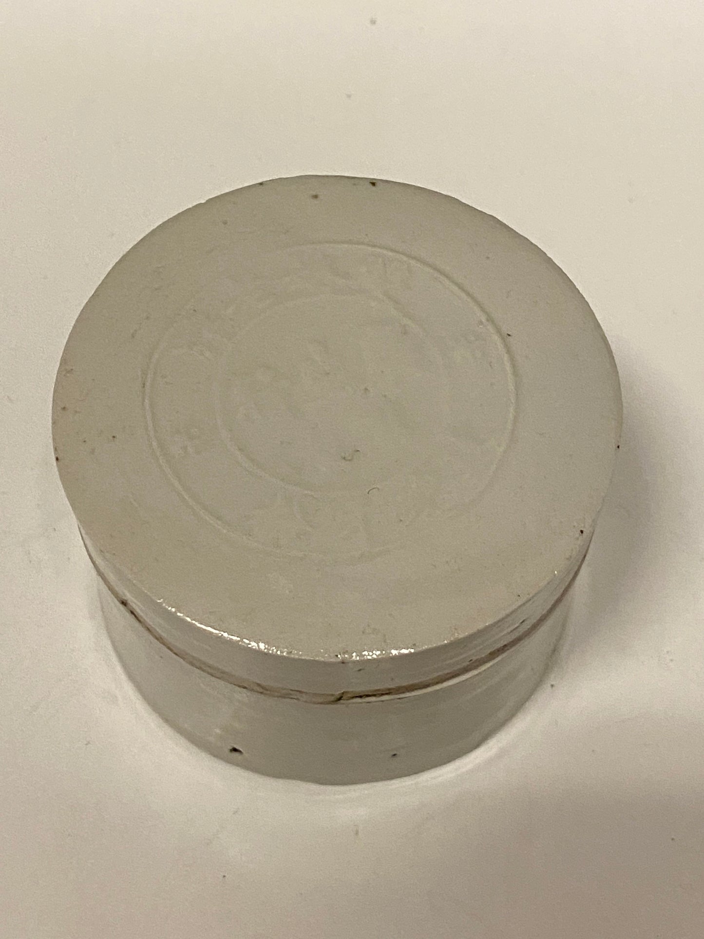 Rare 2 1/2 x 1 Signed a Antique Chinese porcelain toothpaste holder! Truly one of a kind in good condition