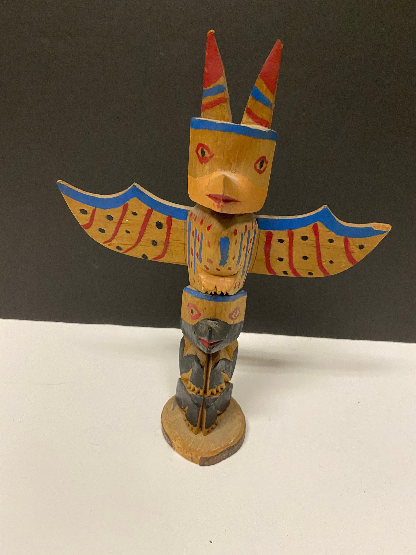 A  9 x 6 West Coast Canadian and Indigenous a Antique primitive totem  Couple small chips see photos   great gift