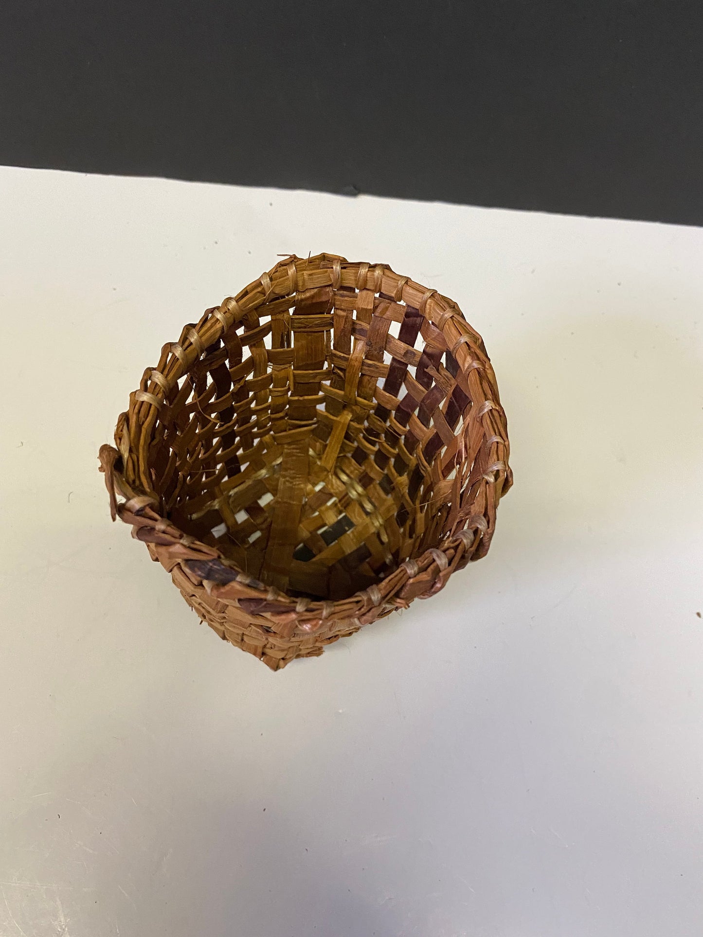 A   4 x 4 inch absolutely fantastic museum quality indigenous cedar bark basket fabulous condition  wow
