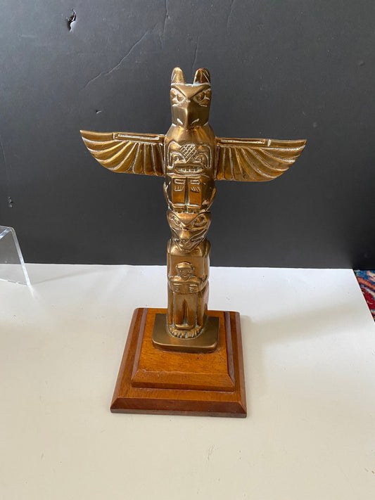 A  Fantastic 14 x 6 Canadian antique bronze totem  on wood base  Super patina in great condition  wow  2 kg