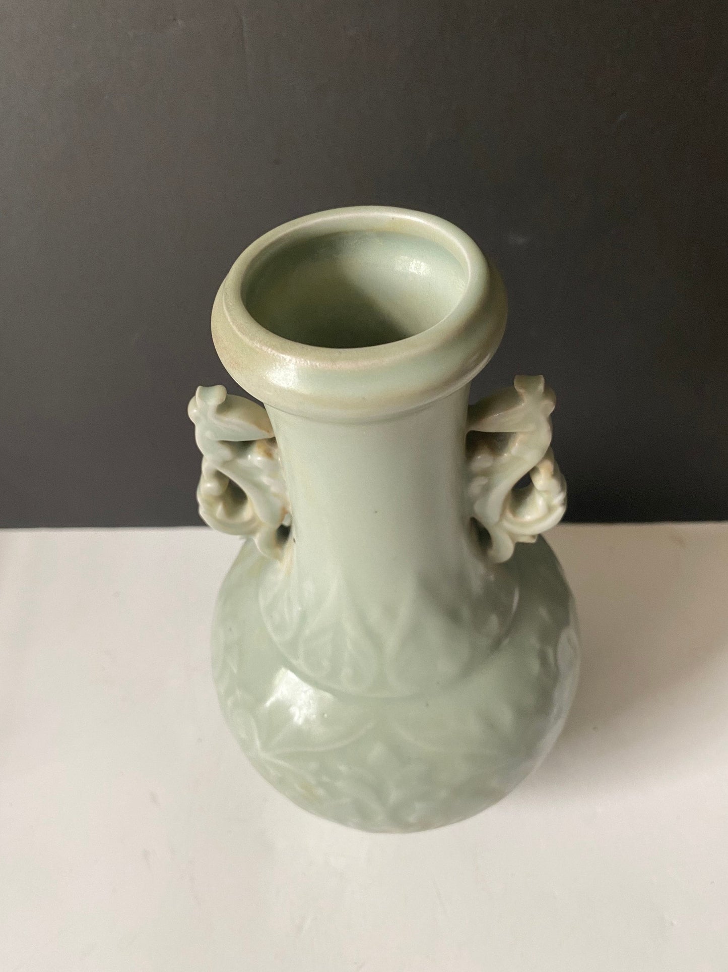 An absolutely fabulous 19th century song dynasty style chinese double handled vase  8.75 inches tall  Amazing detail and quality