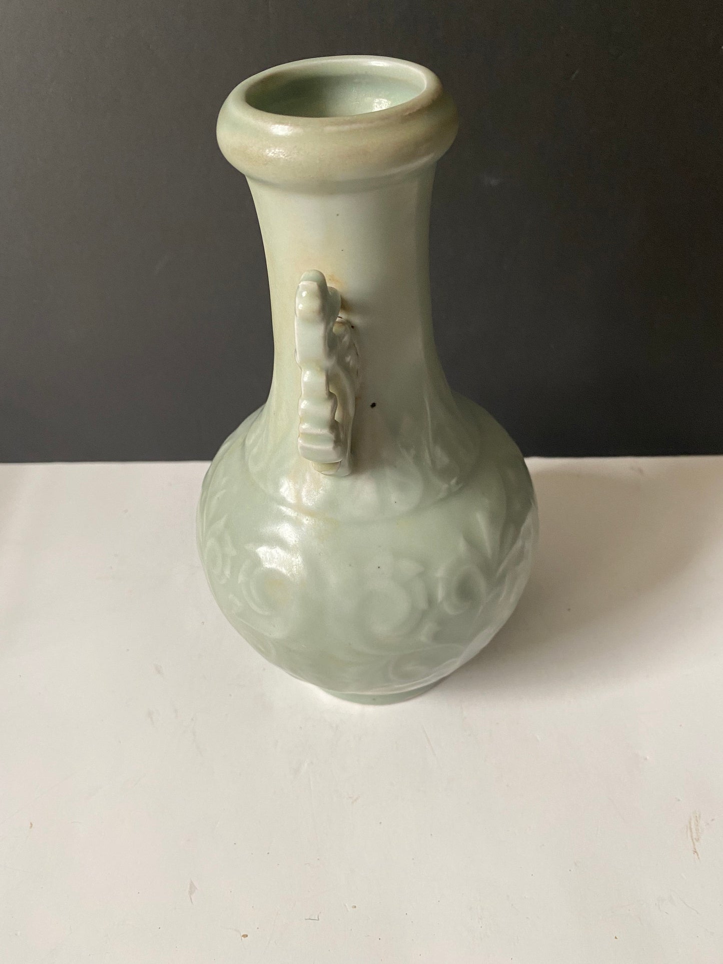 An absolutely fabulous 19th century song dynasty style chinese double handled vase  8.75 inches tall  Amazing detail and quality