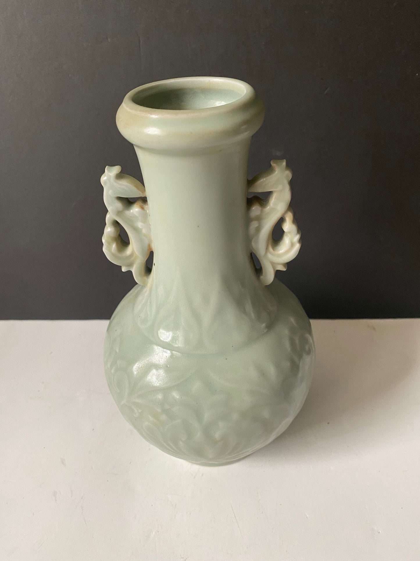An absolutely fabulous 19th century song dynasty style chinese double handled vase  8.75 inches tall  Amazing detail and quality