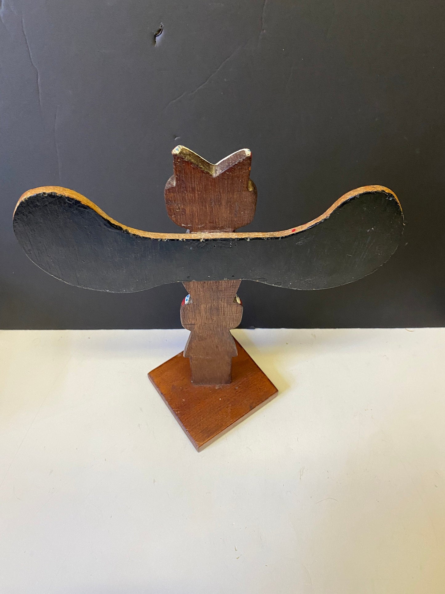 Fabulous 15 x 10 inch hand-painted folk art Indigenous totem pole on stand  Unsigned Canadian beauty