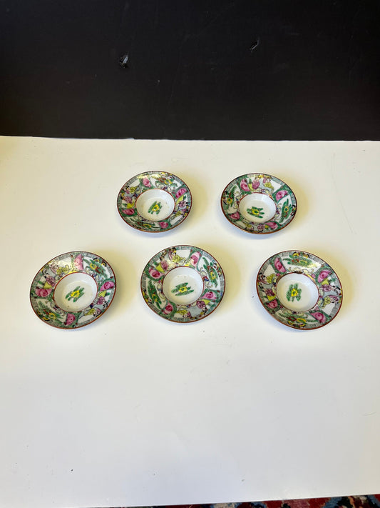 Set of 5  4 inch Japanese famille Rose dishes  All good condition and stamped on bottom  great price