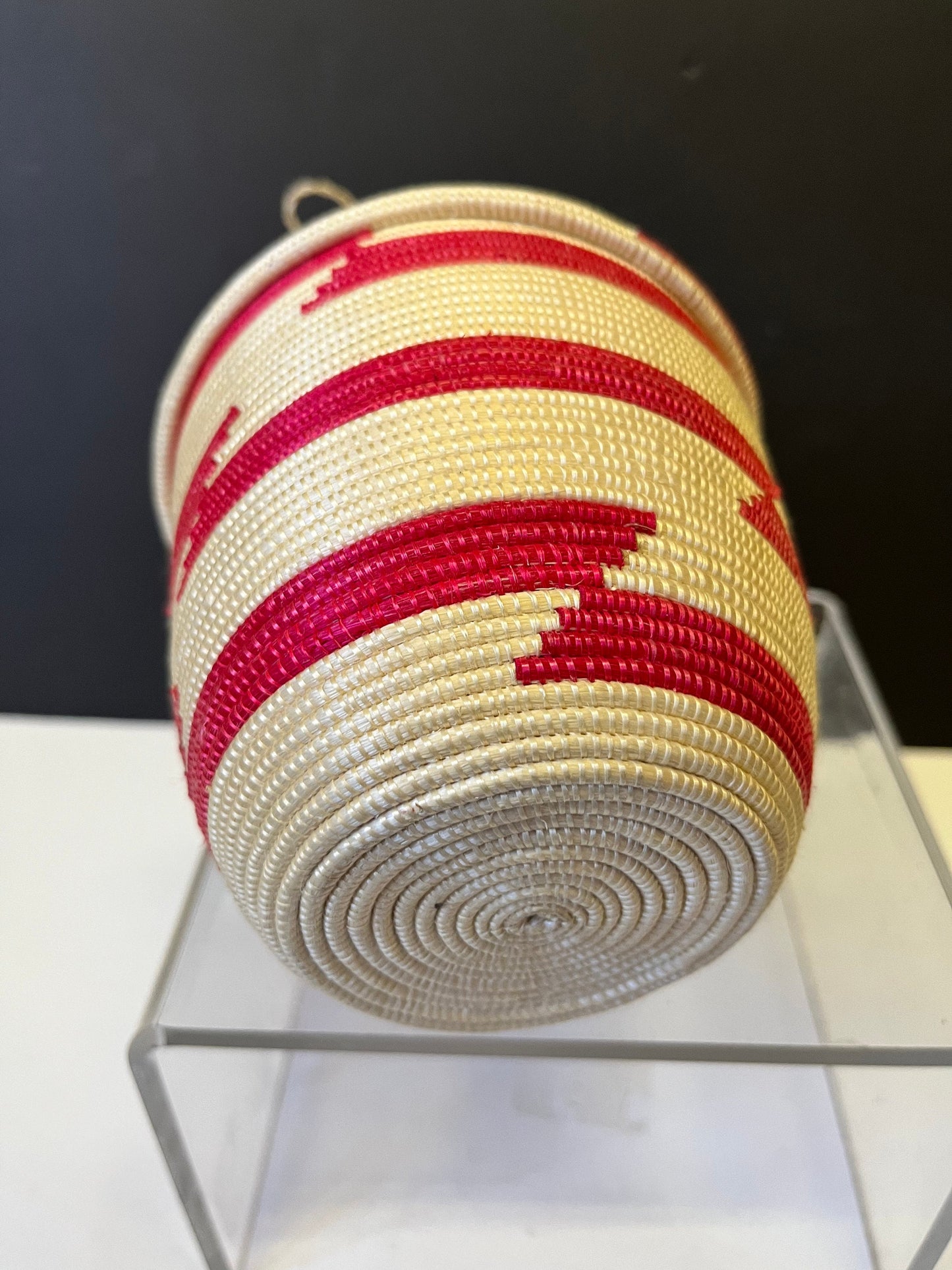 Absolutely fantastic 11 x 3 woven African basket  Super fabulous weave and detail and condition  wow wow