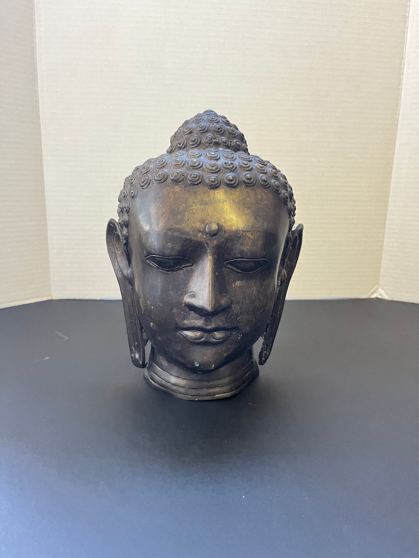 Amazing 9.5 inch high Thai bronze Buddha with amazing patina  stunning look and wow price  peaceful look