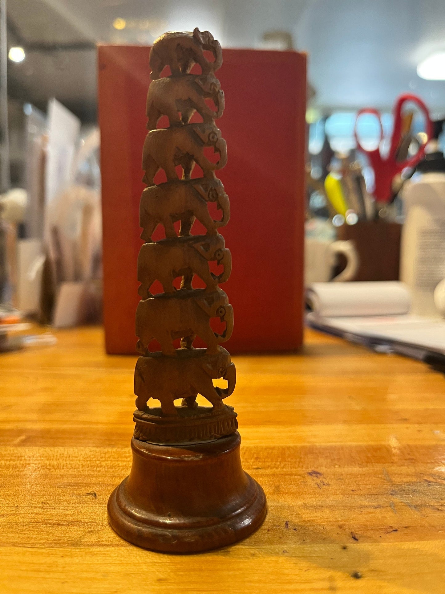 Sexy little 4.5 inch Asian carved teak elephants stacking statue  well detailed  7 elephants  wow detail  super price  great gift