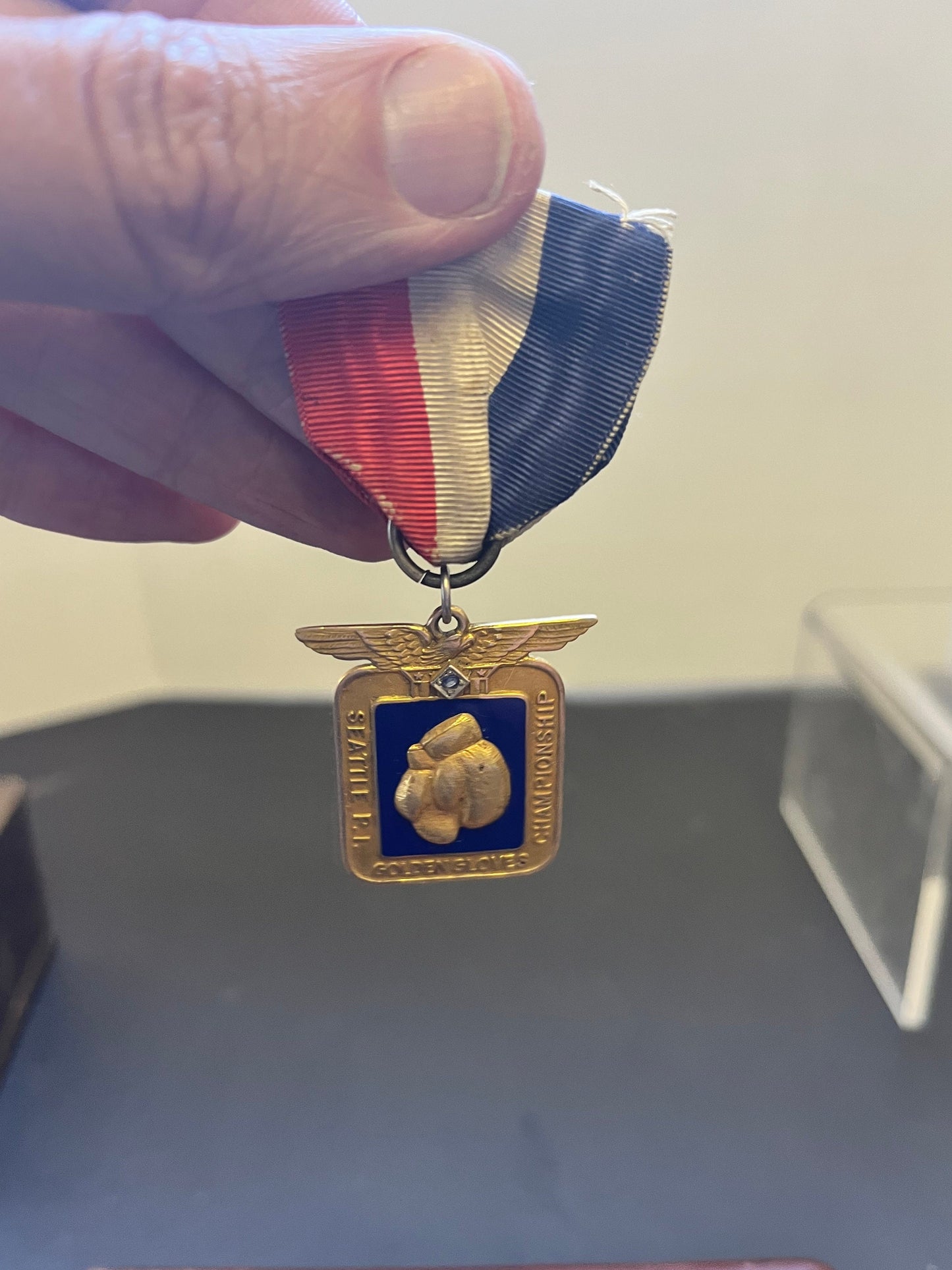 Absolutely fabulous rare 14 karat gold and enamel with sapphire  antique Seattle championship boxing medal  16 grams gold  boxing wow wow