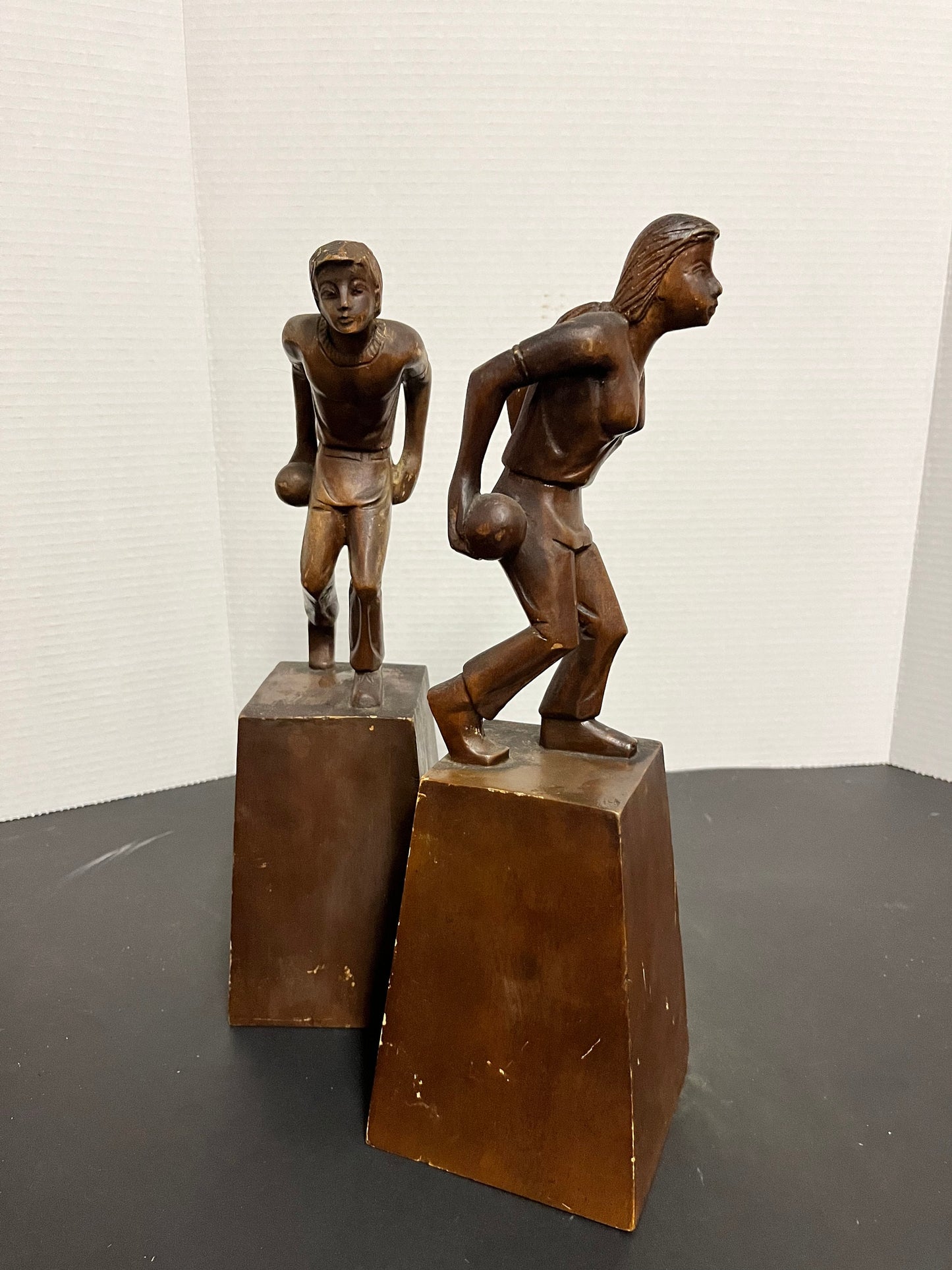Absolutely magnificent museum quality one of a kind 13 x 4 high pair of 1920s or earlier oceanic wooden bowling statues