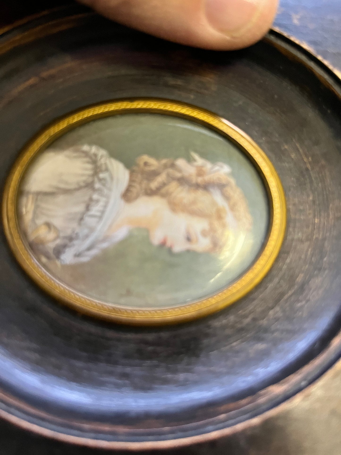 Absolutely fabulous 5 x 4.5 signed watercolour in gilt and wooden frame Unbelievable quality and a very good price would make a great gift