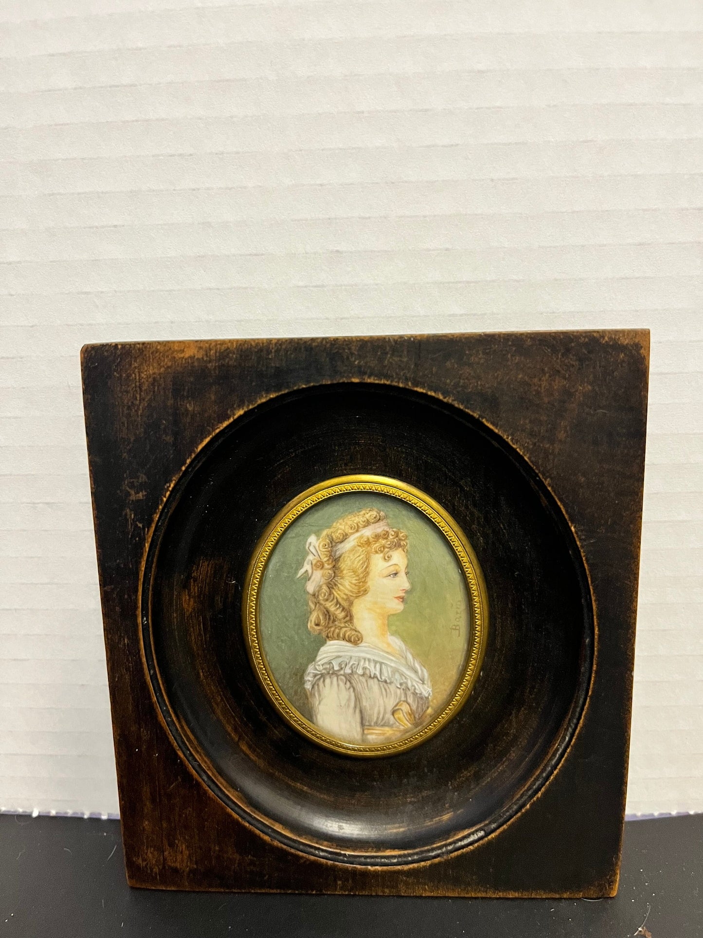 Absolutely fabulous 5 x 4.5 signed watercolour in gilt and wooden frame Unbelievable quality and a very good price would make a great gift