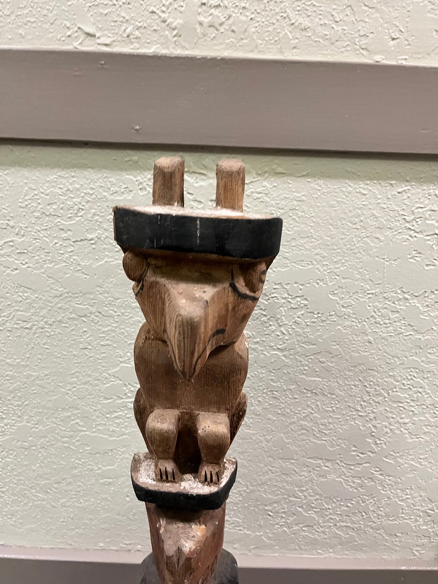 Absolutely stunning 32 inch high antique museum quality indigenous, first nations, West Coast haida totem pole