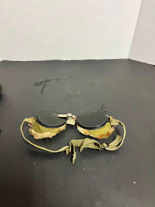 Absolutely fabulous antique authentic 8 x 8 rare aviation goggles in great condition with original fur lining  perfect gift  wow wow