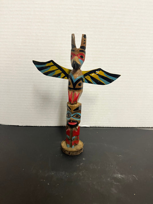 9 x 6 primitive totem pole