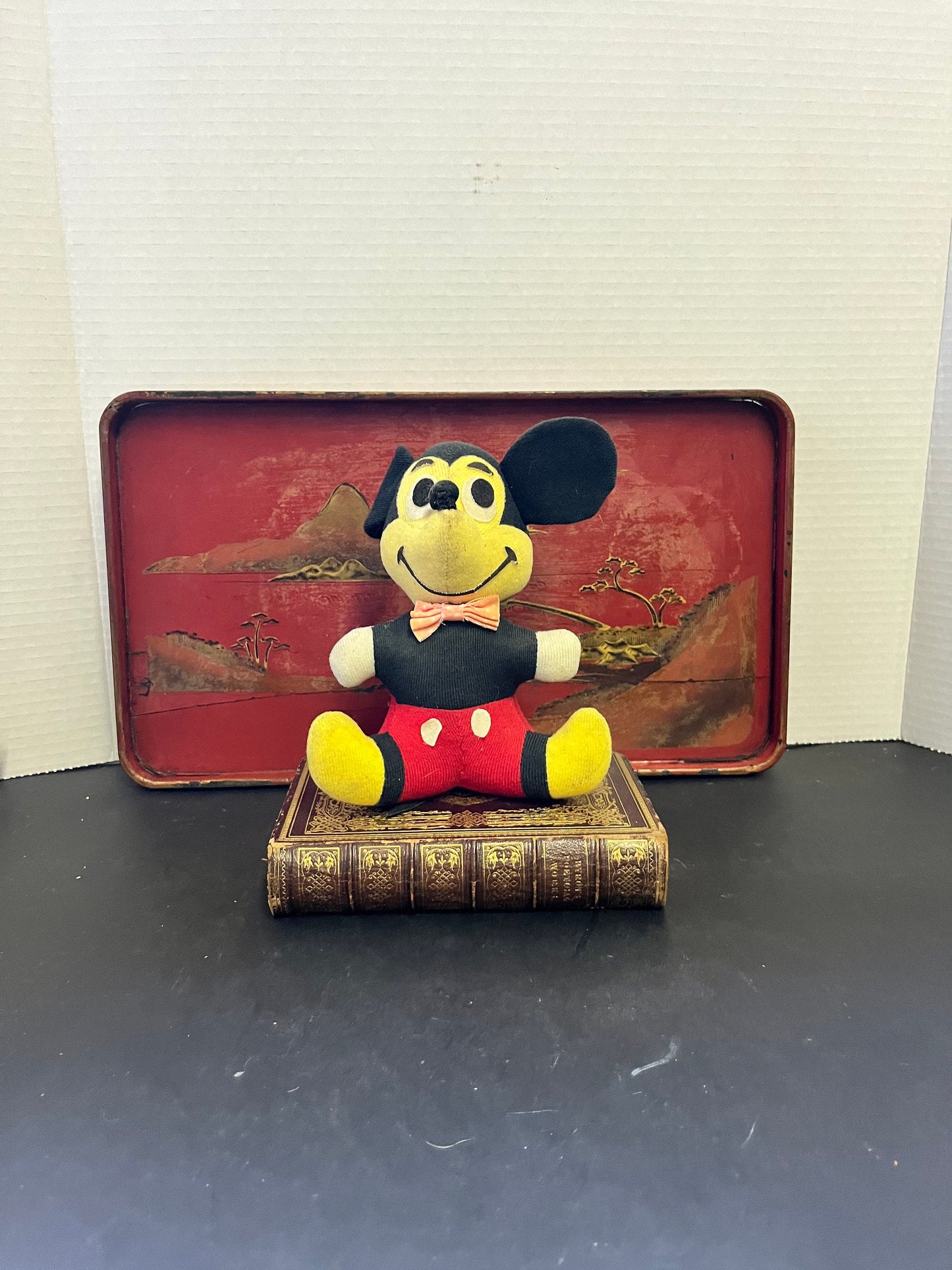 7 inch tall vintage Mickey Mouse in good condition  super cool gift and seems old