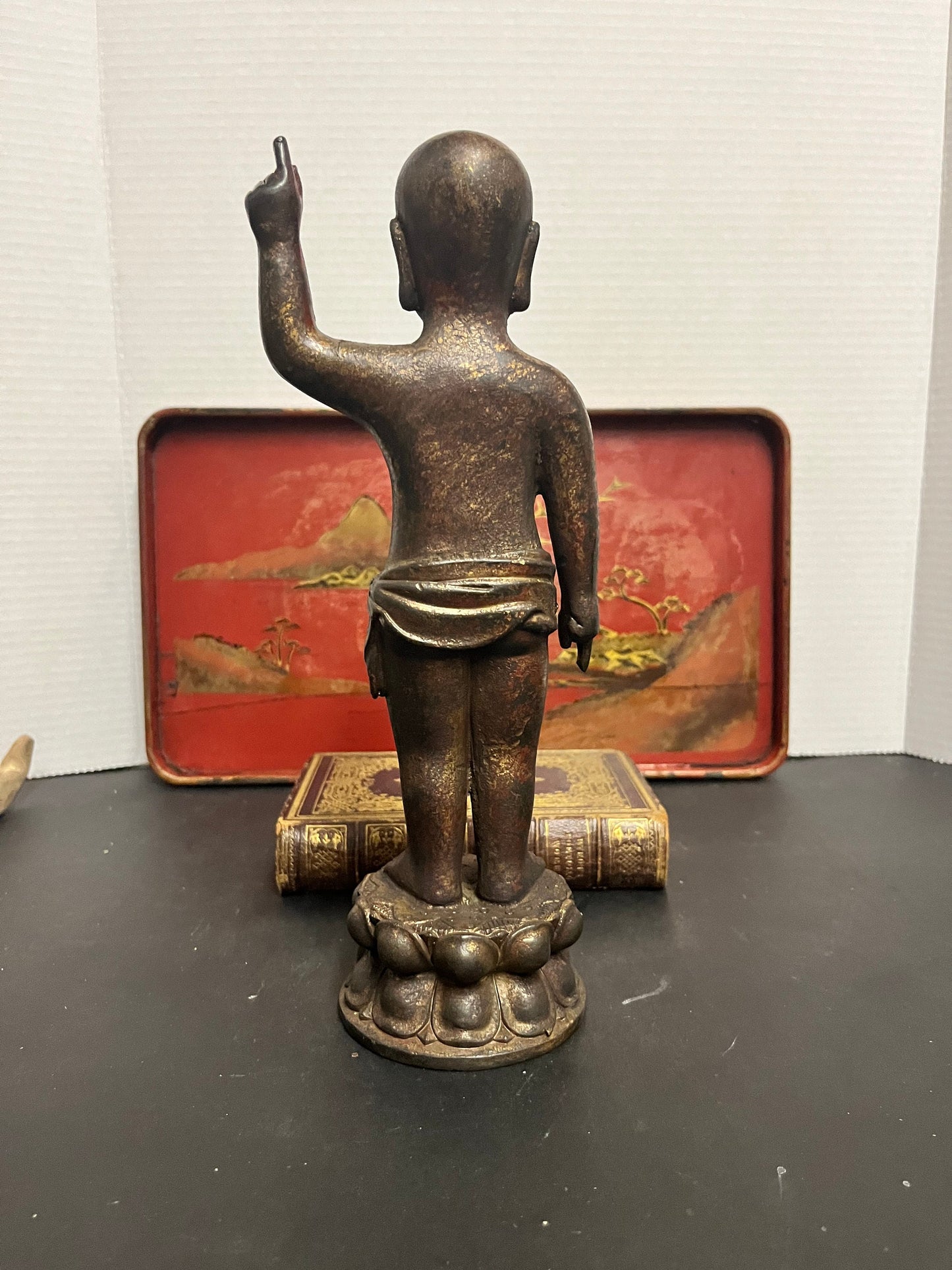 Absolutely fabulous museum quality 10.5 inch, 18 century to bathroom bronze of a deity or God.