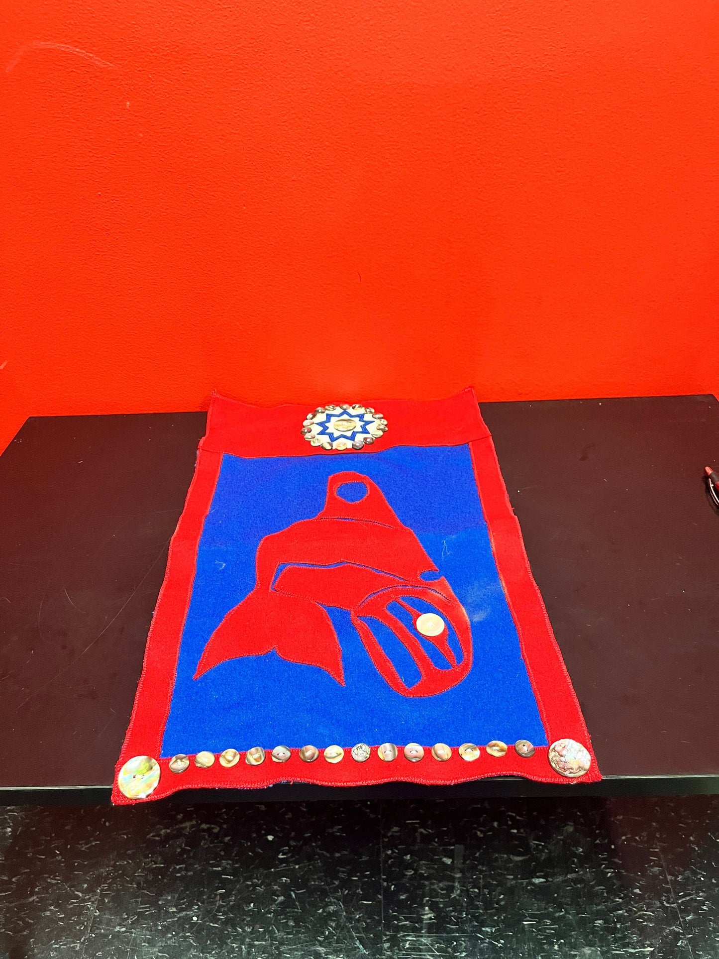 A  Museum quality 18 x 12 indigenous pacific northwest coast Salish  mother of pearl buttoned fabric killer whale textile - wow