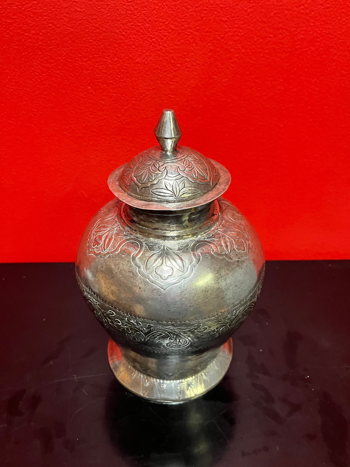 Fabulous solid Indian Raj  heavily engraved chested sterling, silver lidded urn  550 grams  intense piece of silver history  550 grams