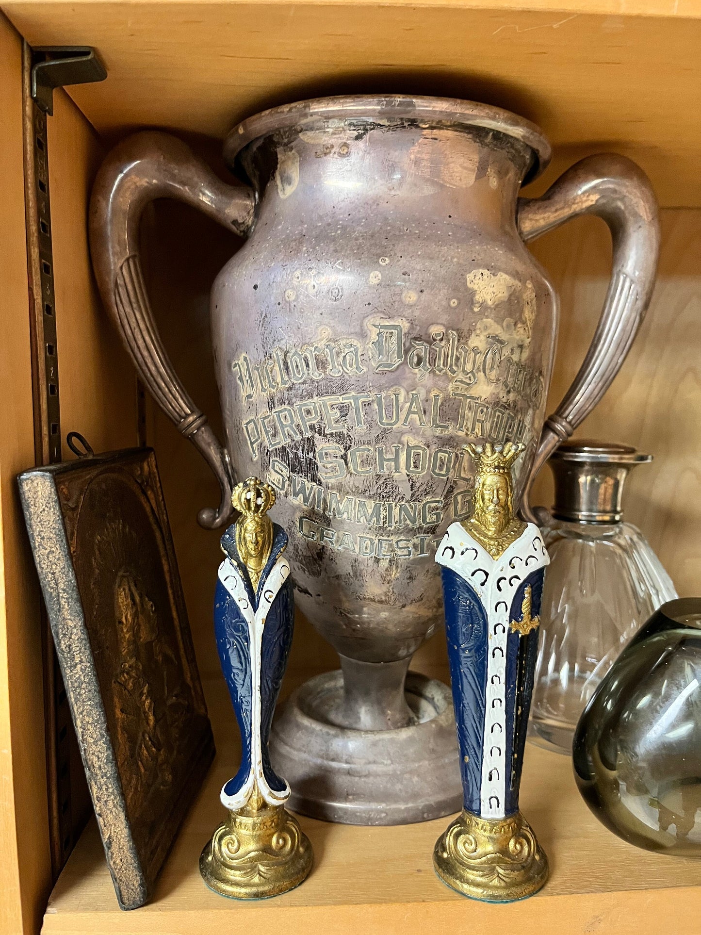 Reserve for Joseph ***Beautiful bronze, and enameled, king and queen statue  5 inches - slight scratches  perfect for wedding cake topper