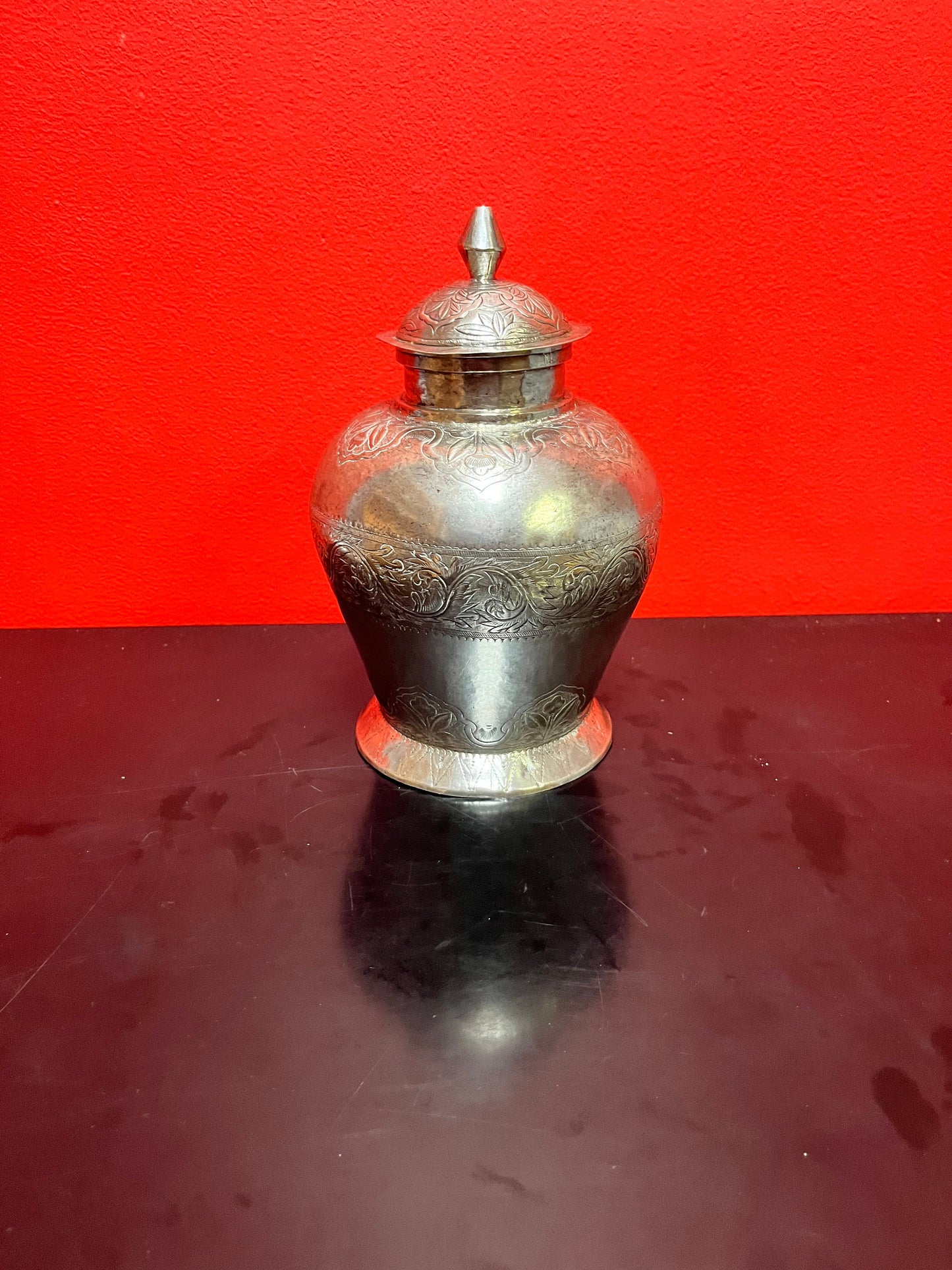Fabulous solid Indian Raj  heavily engraved chested sterling, silver lidded urn  550 grams  intense piece of silver history  550 grams