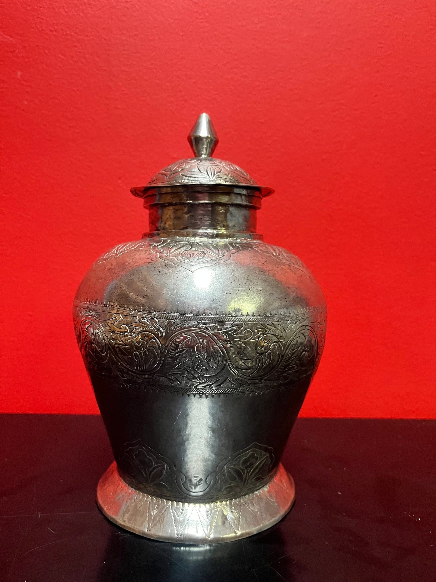 Fabulous solid Indian Raj  heavily engraved chested sterling, silver lidded urn  550 grams  intense piece of silver history  550 grams