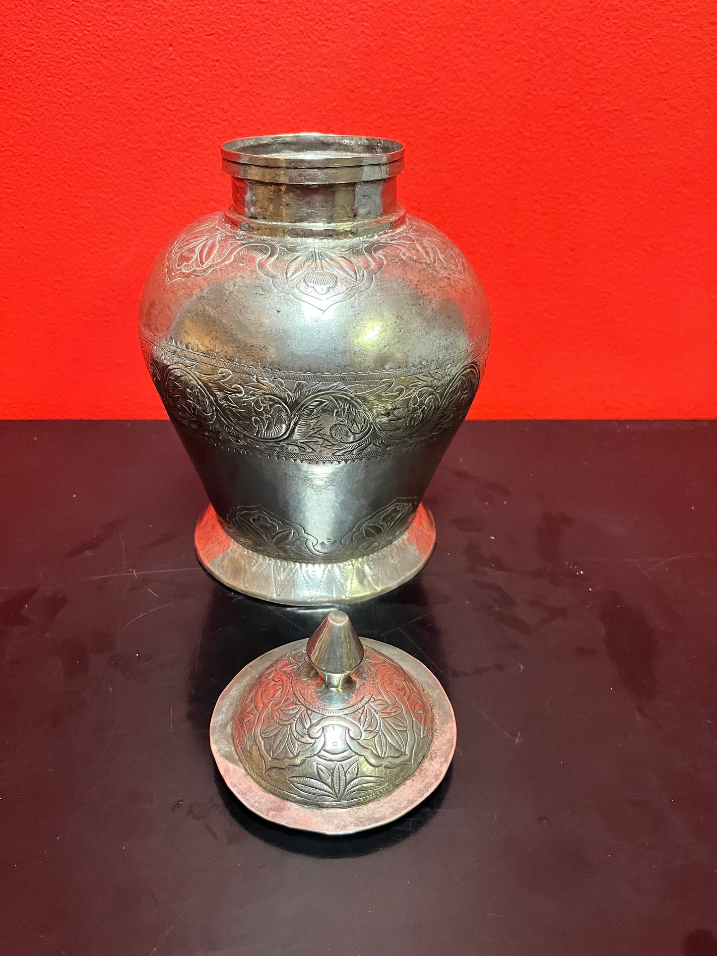Fabulous solid Indian Raj  heavily engraved chested sterling, silver lidded urn  550 grams  intense piece of silver history  550 grams