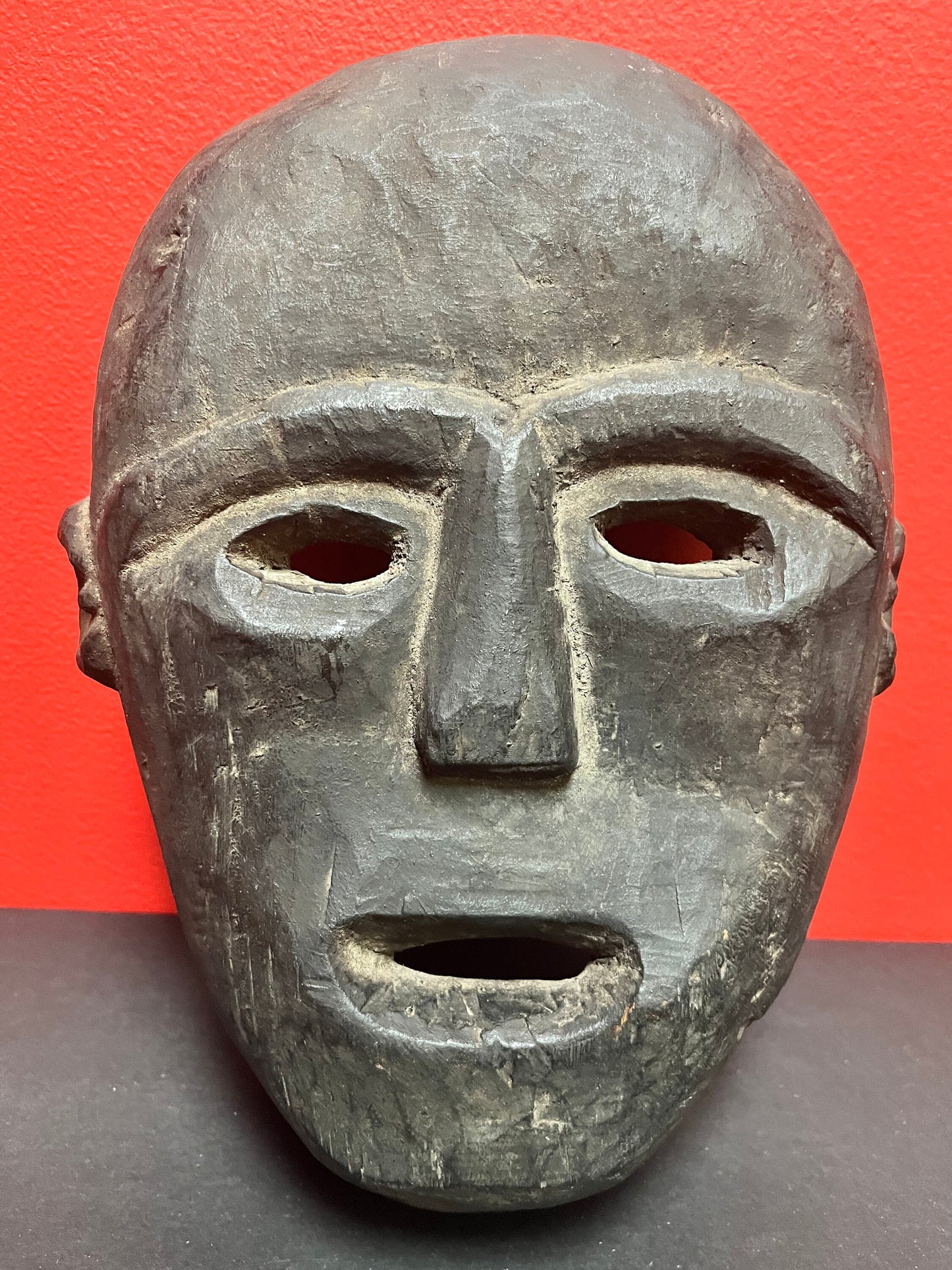 A Vintage 10 inch African Dan passport mask  great look and weight  needs a hanger  value priced