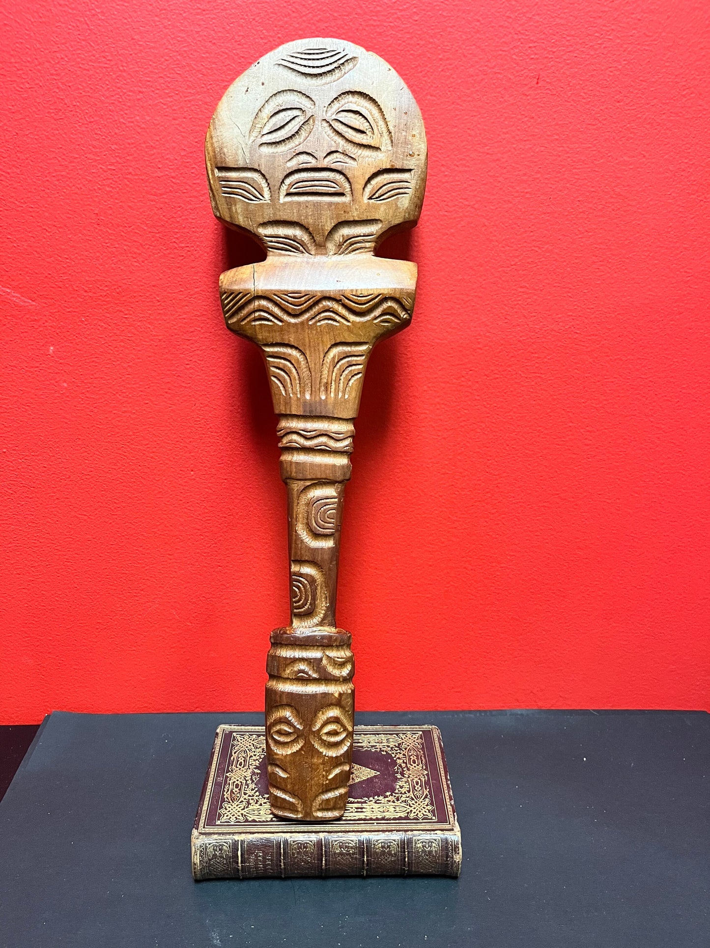 Unusual 18 inch long authentic vintage oceanic ceremonial club