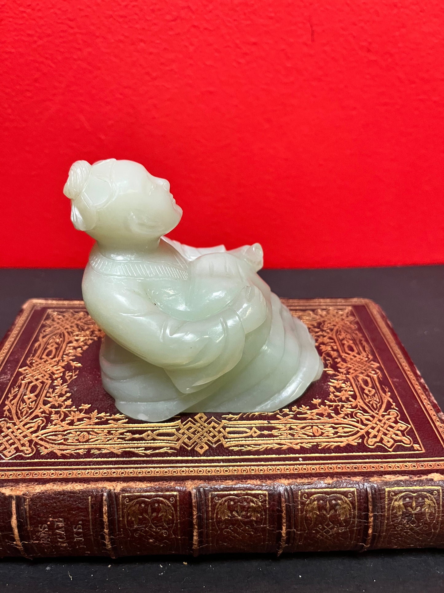 Fabulous 3 1/2 inch high antique Chinese solid heavy jade statue of a seated warrior  great detail  value priced