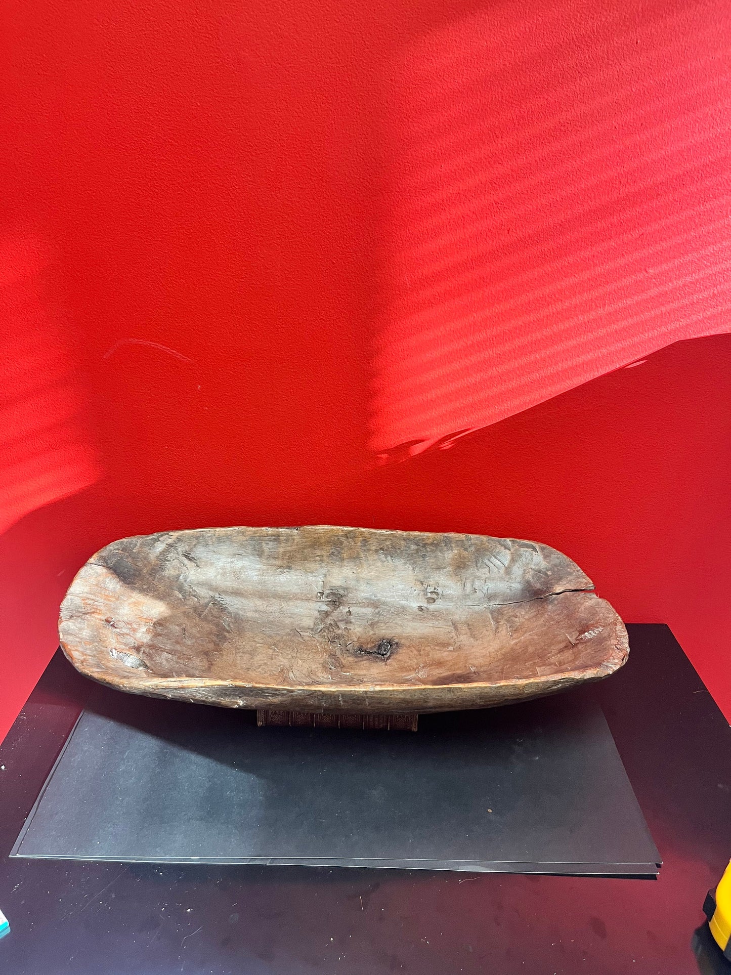 Indigenous first nations  Haida Authentic 1820s 23 x 10 ceremonial bowl  came from museum collection  rare rare  great condition