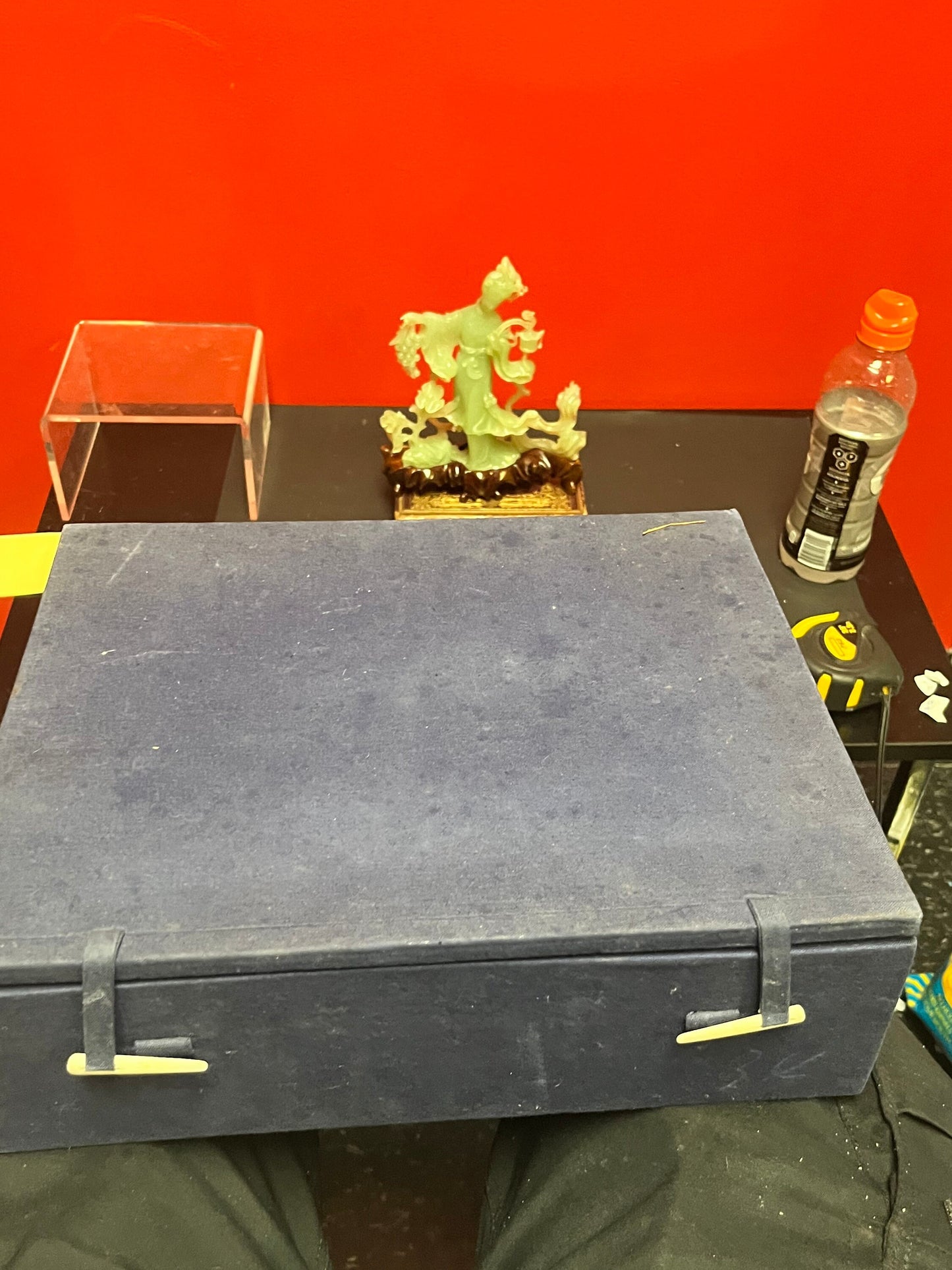 Fabulous vintage Jade Chinese 7 inch statue of guan Lin on stand in original box  one chip  low price