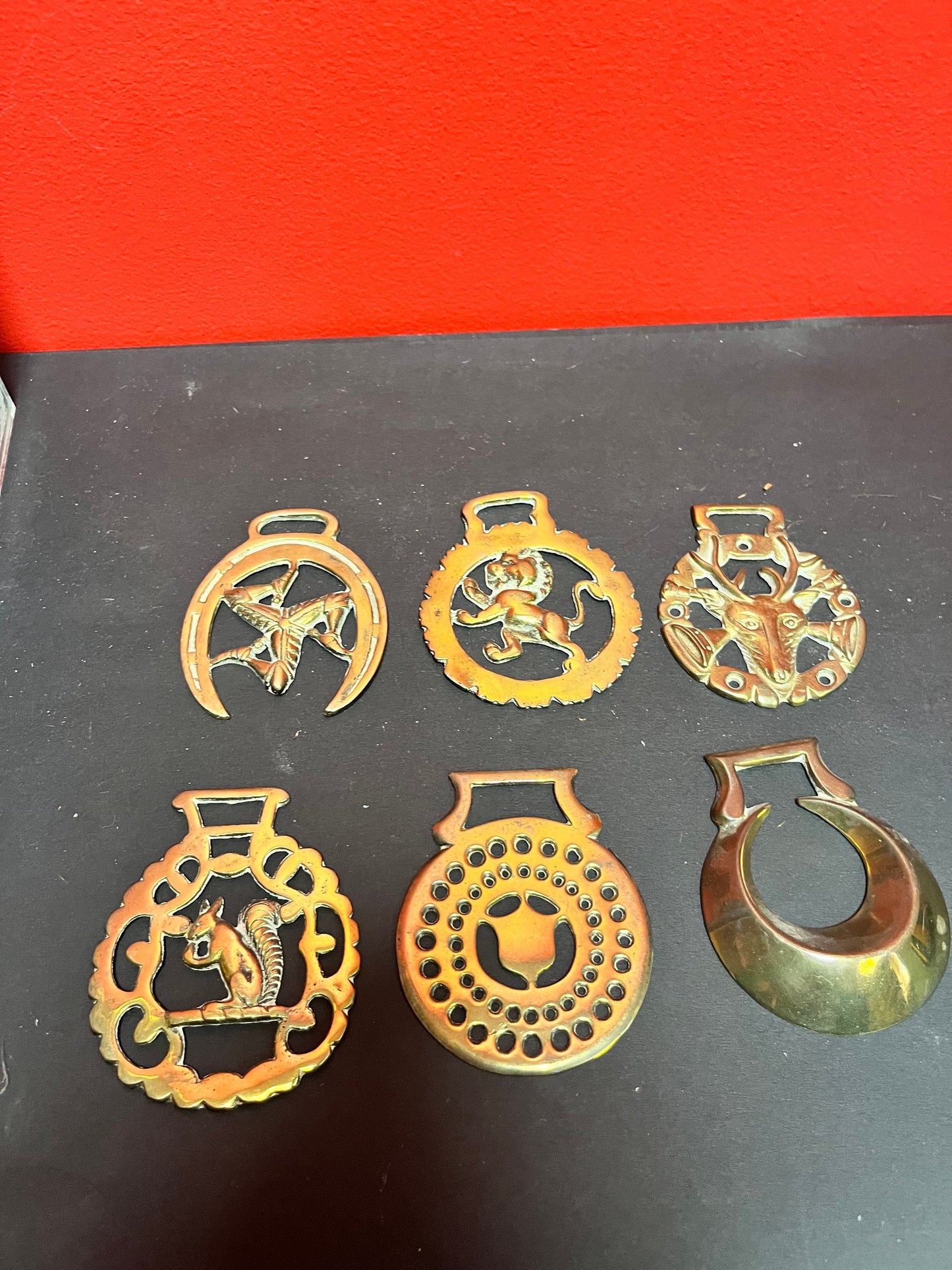 A  Set 6 19th century horse brasses  lovely collection  great value