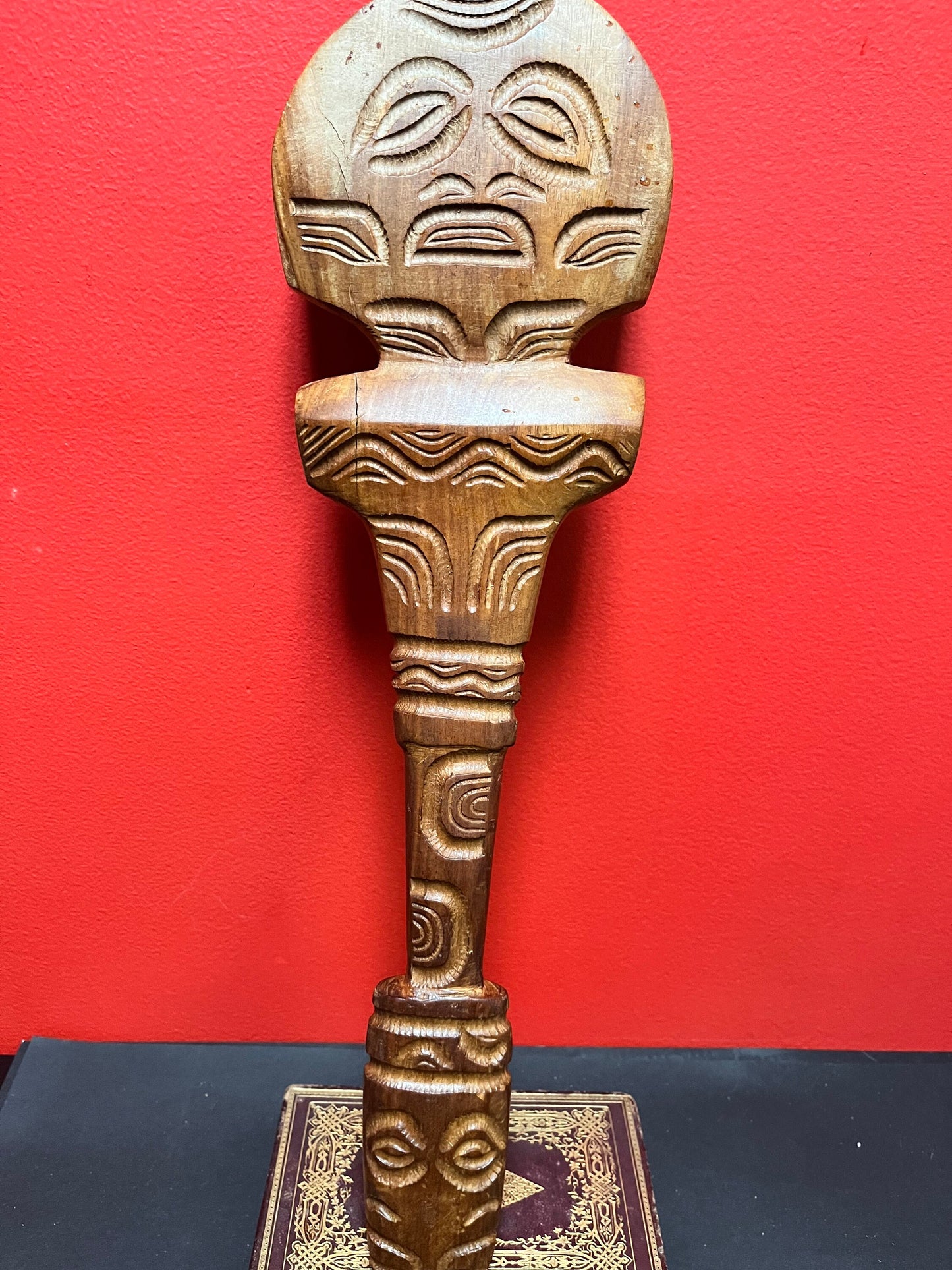 Unusual 18 inch long authentic vintage oceanic ceremonial club